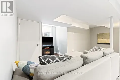103 Garbutt Crescent Collingwood ON L9Y 0H5