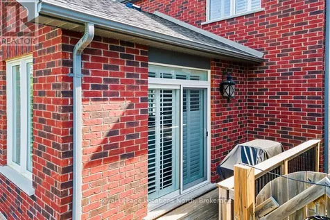 103 Garbutt Crescent Collingwood ON L9Y 0H5