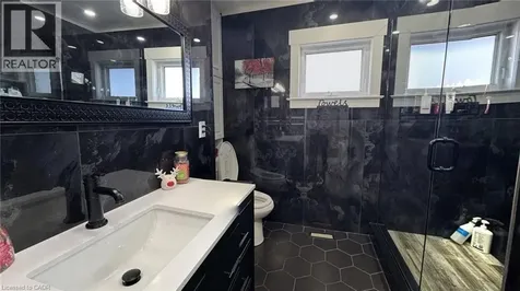 813 Seacliff Drive Kingsville ON N9Y 2L3