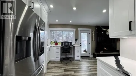 813 Seacliff Drive Kingsville ON N9Y 2L3