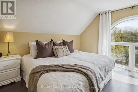 169 Lakewood Drive Blue Mountains ON N0H 2P0