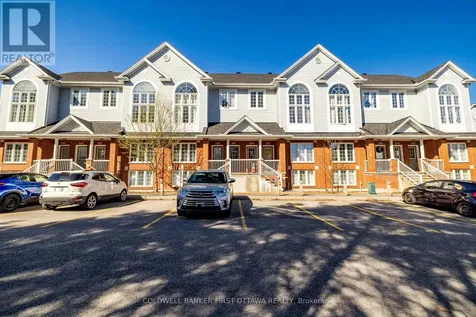 389 Wiffen Private Ottawa ON K2H 1G4