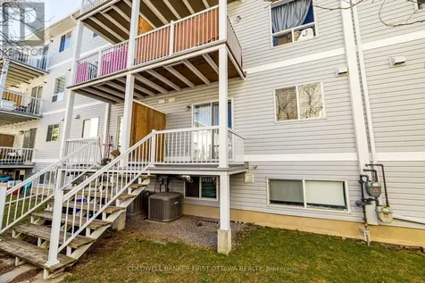 389 Wiffen Private Ottawa ON K2H 1G4