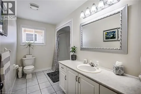 61 Kendrick Court Ancaster ON L9G 5A5
