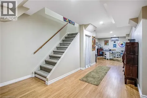 61 Kendrick Court Ancaster ON L9G 5A5