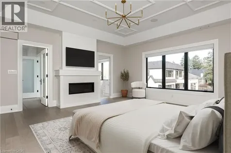 481 Chartwell Road Oakville ON L6J 4A6