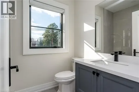 481 Chartwell Road Oakville ON L6J 4A6