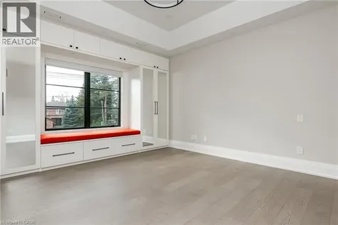 481 Chartwell Road Oakville ON L6J 4A6