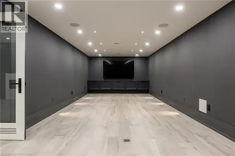 481 Chartwell Road Oakville ON L6J 4A6