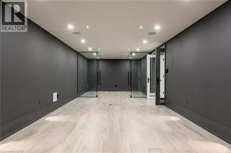 481 Chartwell Road Oakville ON L6J 4A6