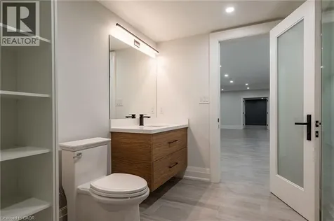 481 Chartwell Road Oakville ON L6J 4A6