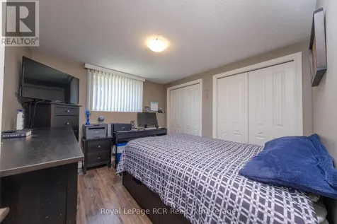 54 Lakefield Drive Kincardine ON N2Z 0C9