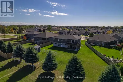 54 Lakefield Drive Kincardine ON N2Z 0C9