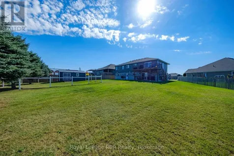 54 Lakefield Drive Kincardine ON N2Z 0C9