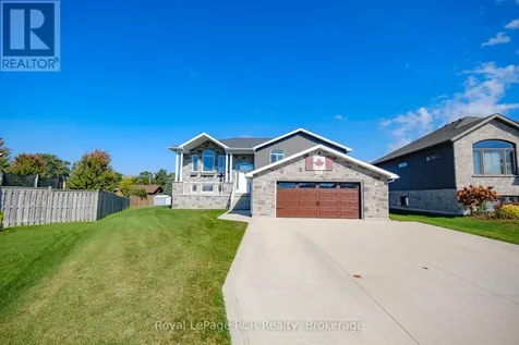 54 Lakefield Drive Kincardine ON N2Z 0C9