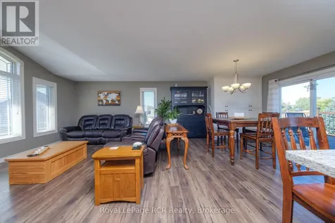 54 Lakefield Drive Kincardine ON N2Z 0C9