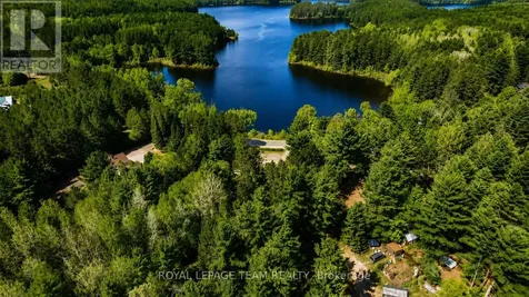 1855 Old Barry's Bay Road South Madawaska Valley ON K0B 1K0