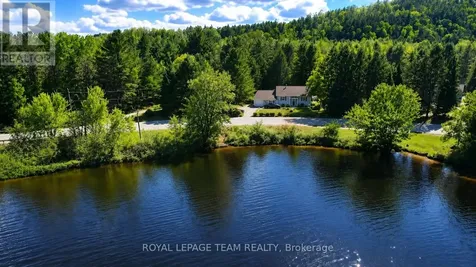 1855 Old Barry's Bay Road South Madawaska Valley ON K0B 1K0