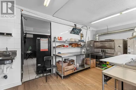 293 Street Laurent Boulevard Ottawa ON K1K 2Z3