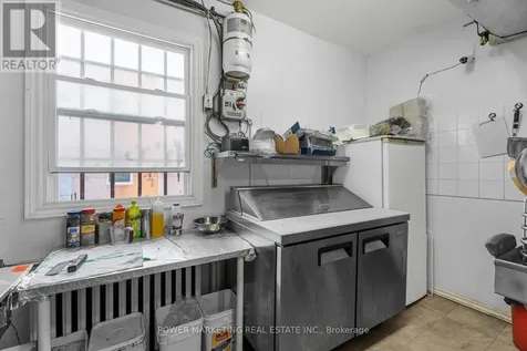 293 Street Laurent Boulevard Ottawa ON K1K 2Z3