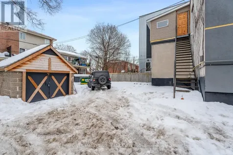 293 Street Laurent Boulevard Ottawa ON K1K 2Z3