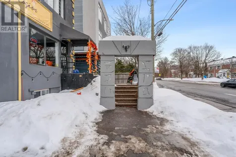 293 Street Laurent Boulevard Ottawa ON K1K 2Z3