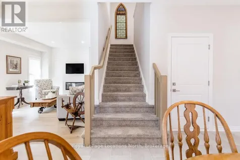 37 Shipley Avenue Collingwood ON L9Y 5M6