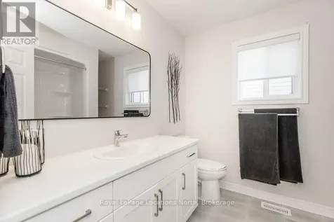 37 Shipley Avenue Collingwood ON L9Y 5M6