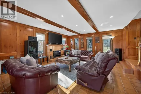 233 Green Mountain Road East Stoney Creek ON L8J 2Z5