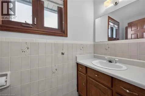 233 Green Mountain Road East Stoney Creek ON L8J 2Z5