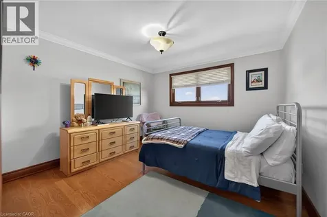 233 Green Mountain Road East Stoney Creek ON L8J 2Z5