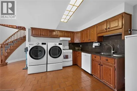 233 Green Mountain Road East Stoney Creek ON L8J 2Z5