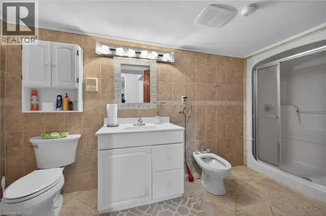 233 Green Mountain Road East Stoney Creek ON L8J 2Z5
