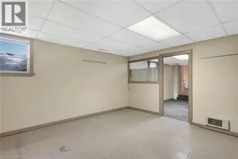211 Birmingham Street West Mount Forest ON N0G 2L1