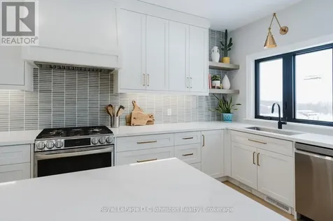 167 Alexandria Street Georgian Bluffs ON N4K 0G2