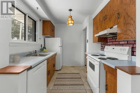90 Deacon Street Pembroke ON K8A 2J4