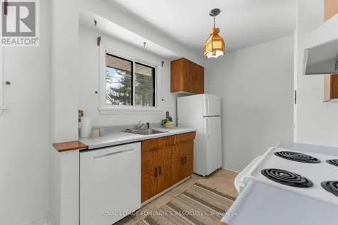 90 Deacon Street Pembroke ON K8A 2J4