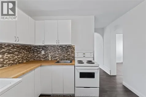 614 Elliott Street East Windsor ON N9A 3S2