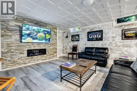 35 Augusta Drive Leamington ON N8H 0C7