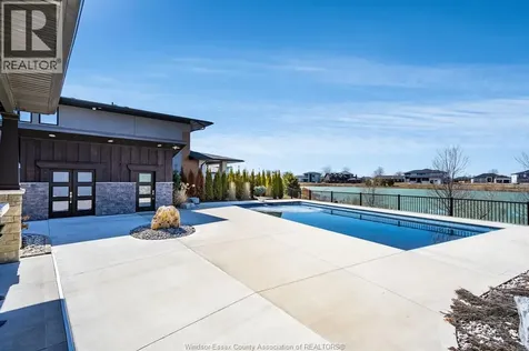 35 Augusta Drive Leamington ON N8H 0C7