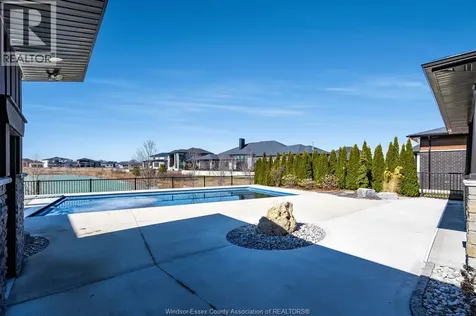 35 Augusta Drive Leamington ON N8H 0C7