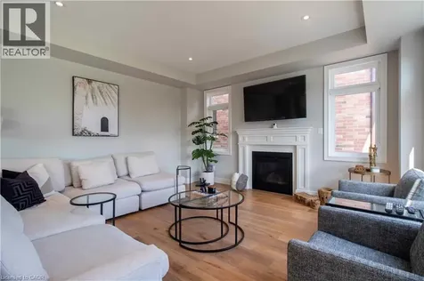 19 Secinaro Avenue Ancaster ON L9G 0C6