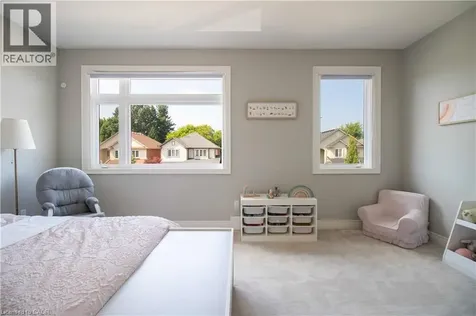 19 Secinaro Avenue Ancaster ON L9G 0C6