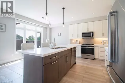 19 Secinaro Avenue Ancaster ON L9G 0C6