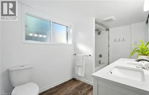 154 Montgomery Road Kitchener ON N2H 3P6