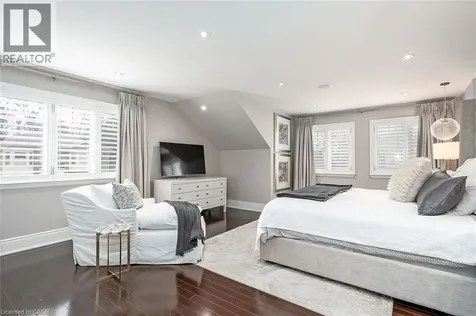 234 Brookfield Avenue Burlington ON L7N 1T8