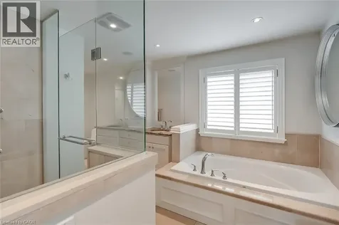 234 Brookfield Avenue Burlington ON L7N 1T8