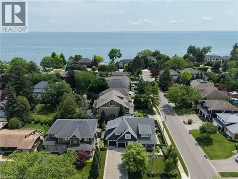 234 Brookfield Avenue Burlington ON L7N 1T8