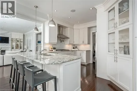 234 Brookfield Avenue Burlington ON L7N 1T8