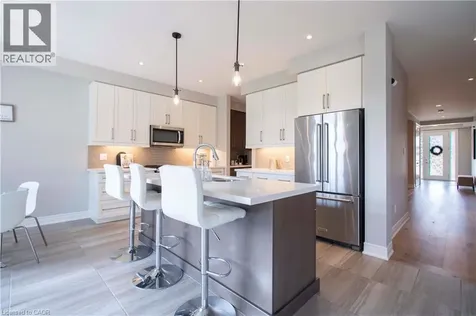19 Secinaro Avenue Ancaster ON L9G 0C6